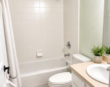 1741 Goodrich Avenue - Photo Thumbnail 15