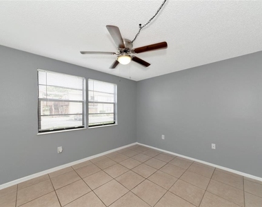 5026 Water Oak Drive - Photo Thumbnail 12