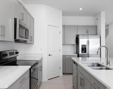 5756 Haven Terrace - Photo Thumbnail 13