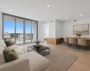 111 S Pineapple Avenue - Photo Thumbnail 10