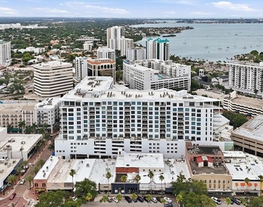 111 S Pineapple Avenue - Photo Thumbnail 40