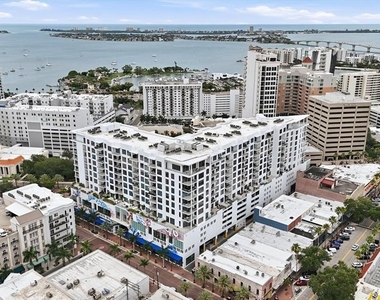 111 S Pineapple Avenue - Photo Thumbnail 41