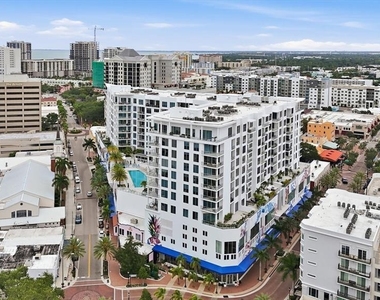 111 S Pineapple Avenue - Photo Thumbnail 35