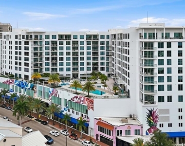 111 S Pineapple Avenue - Photo Thumbnail 42