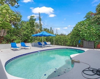 4801 Sarasota Avenue - Photo Thumbnail 32