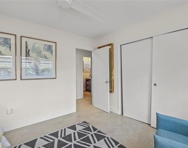 4801 Sarasota Avenue - Photo Thumbnail 24