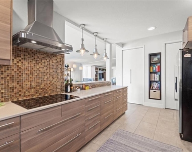 4801 Sarasota Avenue - Photo Thumbnail 10