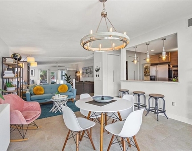 4801 Sarasota Avenue - Photo Thumbnail 4