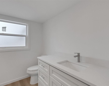 2826 W Rainbow Circle - Photo Thumbnail 13