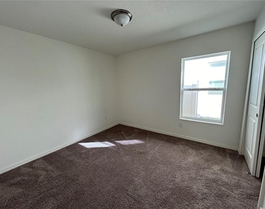 2706 89th Street Circle E - Photo Thumbnail 13