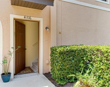4316 Via Piedra Circle - Photo Thumbnail 2