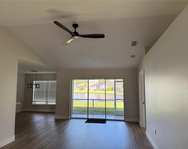 3709 62nd Avenue E - Photo Thumbnail 4