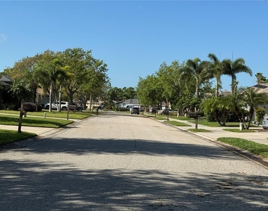 3709 62nd Avenue E - Photo Thumbnail 43