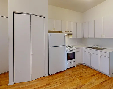 1435 First Ave - Photo Thumbnail 1