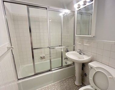 1661 York Avenue - Photo Thumbnail 3