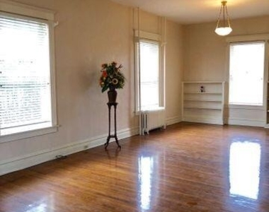 321 W Rio Grande Avenue - Photo Thumbnail 10