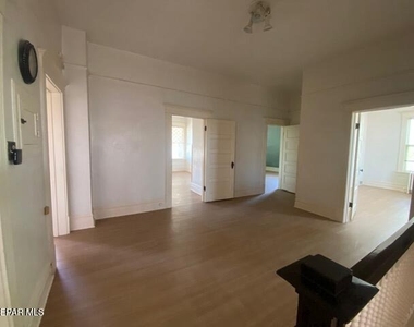 321 W Rio Grande Avenue - Photo Thumbnail 30