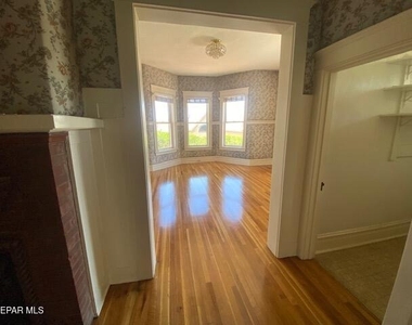 321 W Rio Grande Avenue - Photo Thumbnail 19