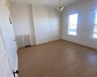 321 W Rio Grande Avenue - Photo Thumbnail 35