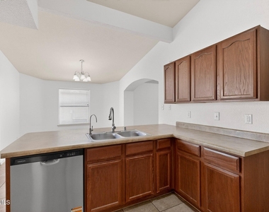 2304 Honey Dew Street - Photo Thumbnail 18