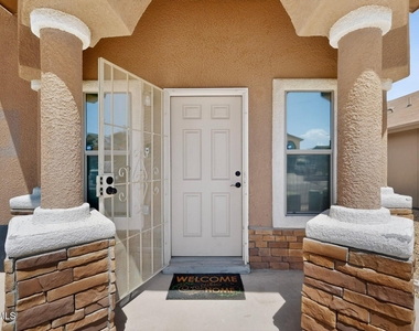 2304 Honey Dew Street - Photo Thumbnail 5