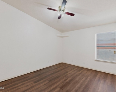 2304 Honey Dew Street - Photo Thumbnail 27