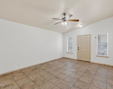 2304 Honey Dew Street - Photo Thumbnail 7