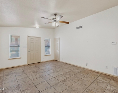 2304 Honey Dew Street - Photo Thumbnail 6