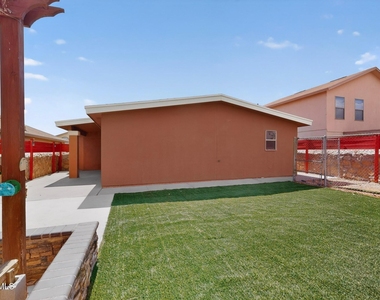 2304 Honey Dew Street - Photo Thumbnail 33