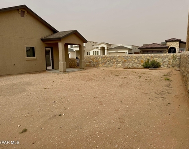 15196 Method Avenue - Photo Thumbnail 14