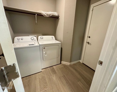 15196 Method Avenue - Photo Thumbnail 10