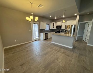 15196 Method Avenue - Photo Thumbnail 1