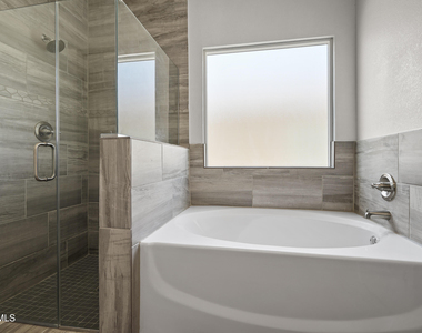 1117 Summer Rain Street - Photo Thumbnail 21