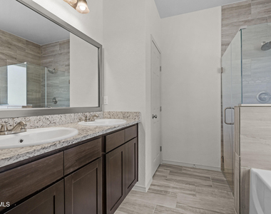1117 Summer Rain Street - Photo Thumbnail 20