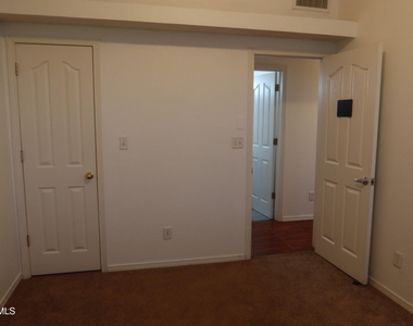 12520 Twin Leaf Drive - Photo Thumbnail 23