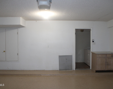 11008 Rogers Hornsby Street - Photo Thumbnail 23