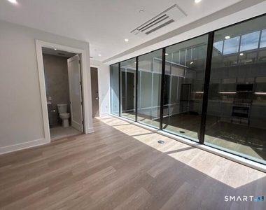 460a Summer Street - Photo Thumbnail 10