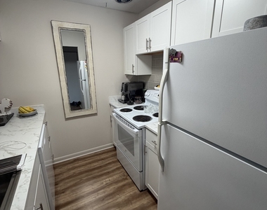 45 Park Place - Photo Thumbnail 7