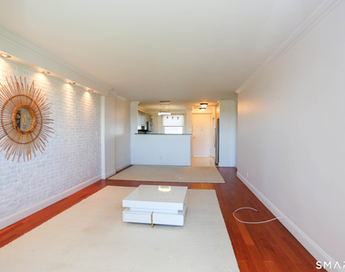 91 Strawberry Hill Avenue - Photo Thumbnail 6