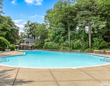91 Strawberry Hill Avenue - Photo Thumbnail 26