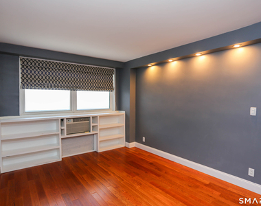 91 Strawberry Hill Avenue - Photo Thumbnail 19