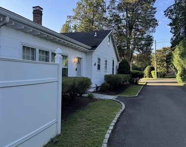 28 Treadwell Avenue - Photo Thumbnail 1