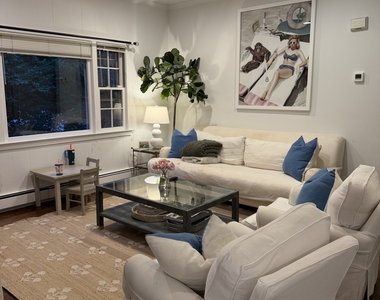 28 Treadwell Avenue - Photo Thumbnail 14