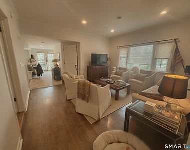 28 Treadwell Avenue - Photo Thumbnail 5