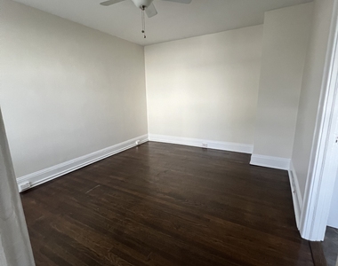 220 King Street - Photo Thumbnail 13