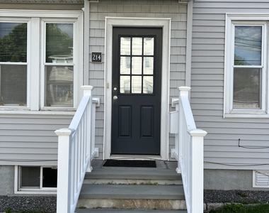 220 King Street - Photo Thumbnail 1