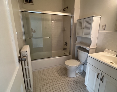 220 King Street - Photo Thumbnail 4