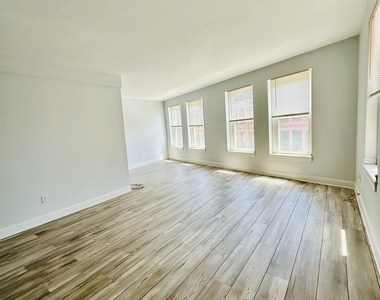 131 Washington Street - Photo Thumbnail 4