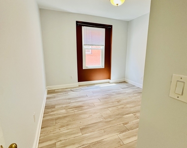 131 Washington Street - Photo Thumbnail 11