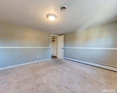 1091 Main Street - Photo Thumbnail 12